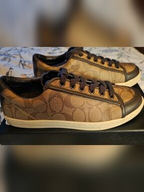 New! Coach Womens Brown Signature Canvas Low-Top Sneakers with Dark Trim